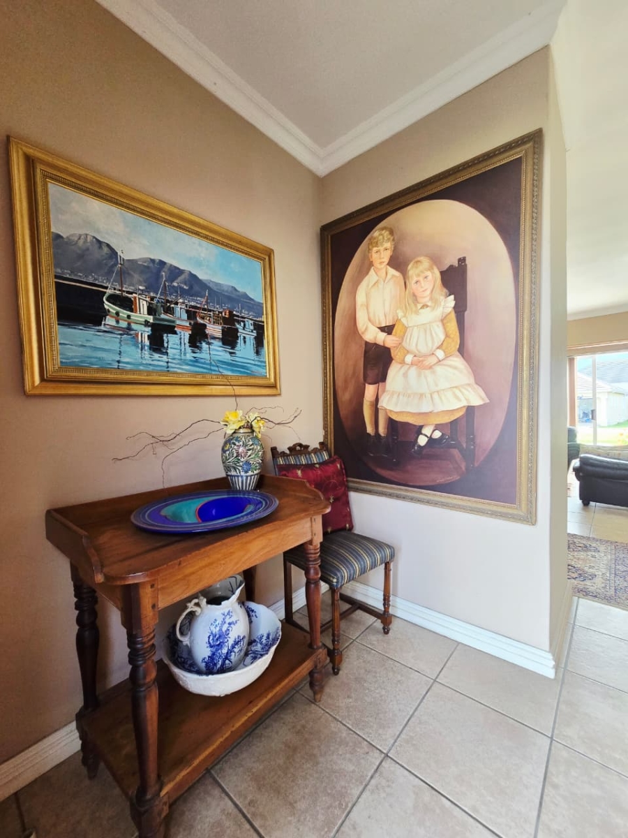 3 Bedroom Property for Sale in Kingswood Golf Estate Western Cape